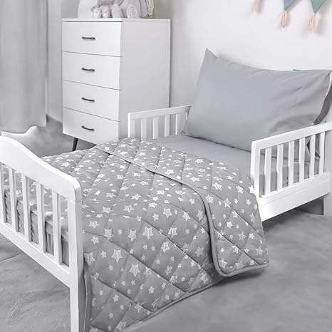 Kids Quilted Blanket with Star Pattern – Gray 43"x55" Soft Toddler Bed Blanket for All Seasons