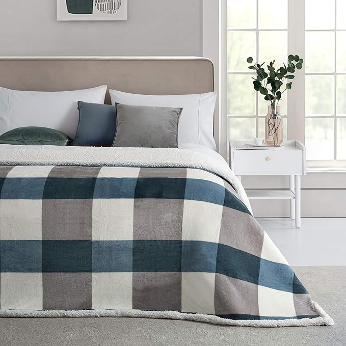 Thick Flannel Sherpa Throw Blanket – Reversible Warm Checkered Fleece Blanket for Sofa or Bed (Gray-Blue Plaid, 150×200cm)